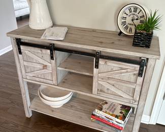 Kitchen Hutch, brand new condition.