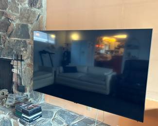 Samsung 65" smart tv