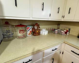 Vintage Tom’s peanut butter sandwich jar 
1940’s lays glass container 
Bilingual 1960’s premium nabisco metal cracker container 
Vintage California original winking & waving owl cookie jar 
Fenton hobnail milk glass jug and tumblers set
1970’s white logo coca-cola drinking glasses 
Coca-cola napkin dispenser 
Coca-cola gas pump design salt & pepper holder 
Coca-cola mugs