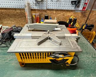 Workforce tile cutter