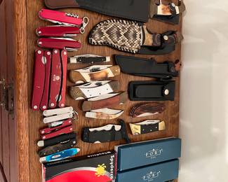 Pocket knives 