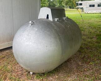 Who would love to make a smoker/grill out of this! 