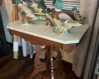 Antique American Victorian walnut marble top table