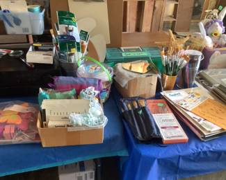 Large variety of craft items