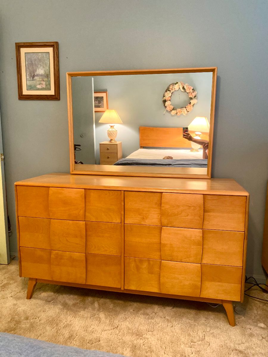 Estate Sale Williamston Heywood Wakefield, Woodard starts on 7/18/2024