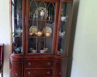 NICE 1940s VINTAGE CHINA CABINET 