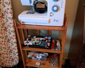 JANOME SEWIST 509 SEWING MACHINE, THREADS, BOBBINS, SEWING NEEDS