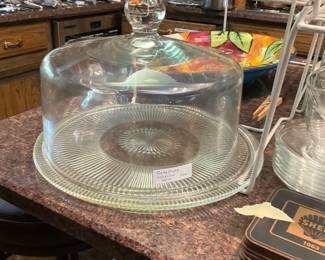 Cake plate and cover