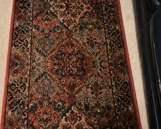 Rug - 2 feet 6 inches x 4 feet 6 inches