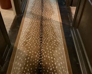 Fabulous runner - 32 inches x 18 feet