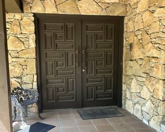 Only the FRONT door will open on Thursday at 7 AM and at 8 AM on Friday and Saturday. (The garage, patio, and out-building will NOT open at the same time as the front door.)