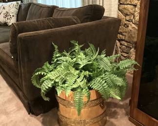 Brass planter