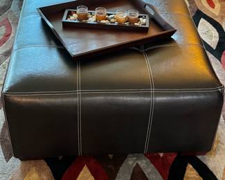 Leather coffee Table $125
