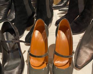 Shoe size mostly 8, with a few ranging from 7.5-9