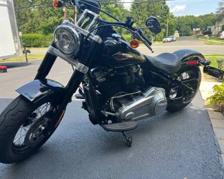 2019 Harley Davidson Softail Slim 3K Miles $14,000 OBO