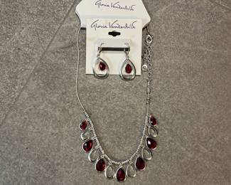 Necklace/Earring Matching Set