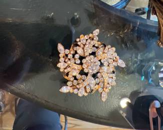 Gold/Rhinestone Brooch