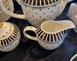 Dottie Tea Porcelain Tea Set