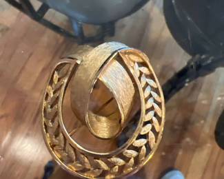 1960s TRIFARI wheat ear leaf metal big pin