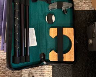 portable putting green