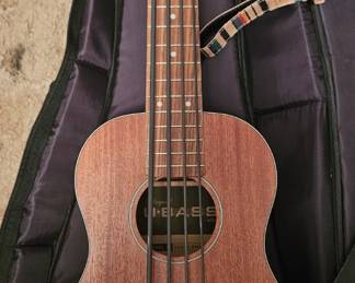Kala UBASS-RMBL-FS Acoustic/Electric Bass Ukulele