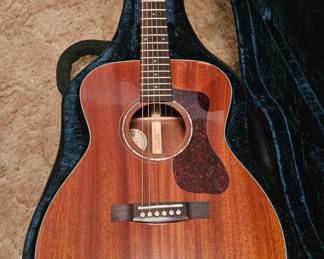 Guild OM-120 Acoustic Guitar