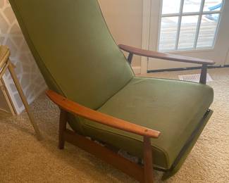 RETRO THAYER COGGIN, RECLINING LOUNGE CHAIR, MILO BAUGHMAN DESIGN