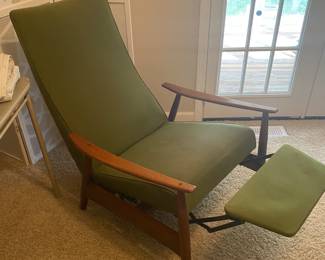 RETRO THAYER COGGIN, RECLINING LOUNGE CHAIR, MILO BAUGHMAN DESIGN