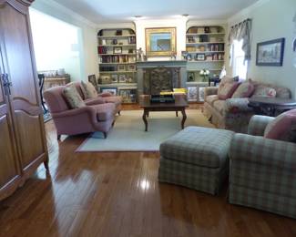 Traditional living room furniture