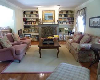 Traditional living room furniture