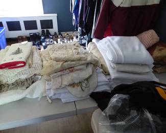Table & other linens