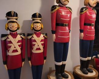 6 Lifesize Christmas Soldier's.