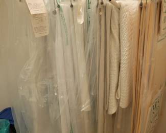 Fine Linens/Tablecloths.