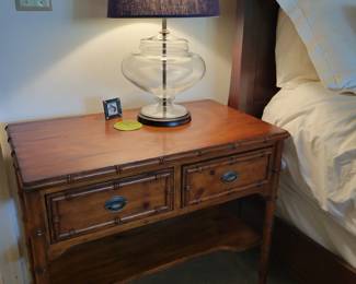 A pair of Bamboo Nightstands. Table Lamps.