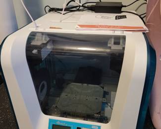 Da Vinci XYZ 3D Printer.