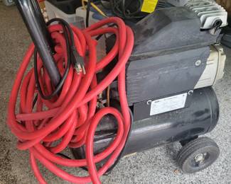 Air Compressor. 