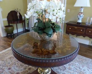 Round entrance table, area rug