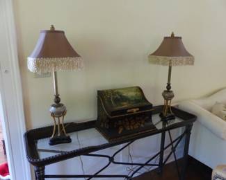 Console table, pair of lamps, antique box