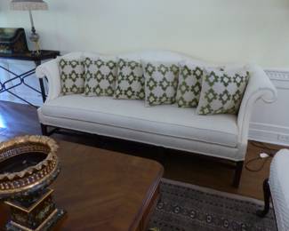 Neutral traditional sofa, decorative pillows