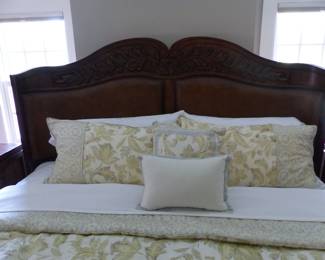 Tommy Bahama king size bed & pair of night tables, lamps