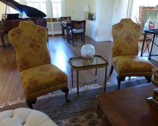 Pair of armless accent chairs, small brass tray side table
