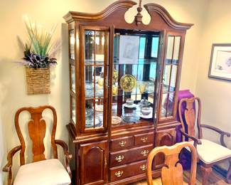 Matching cherry wood china hutch 