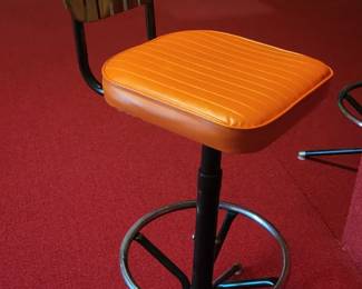 Set of 5 bar stools