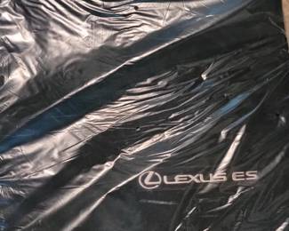Lexus floor mats - never used