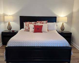 Espresso colored king size bed in excellent condition, two matching nightstands. Available for presale. 