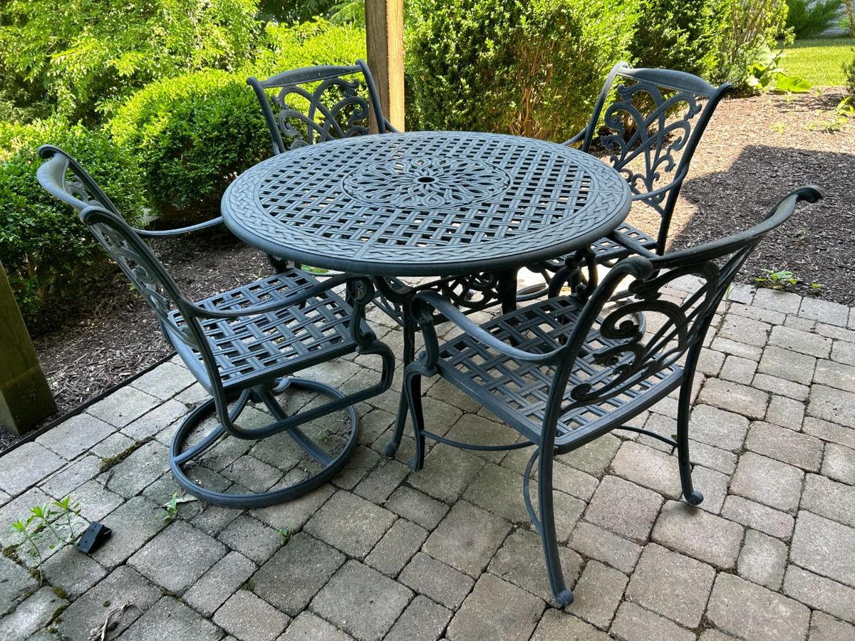 MOVING SALE in Bettendorf, IA starts on 7/5/2024