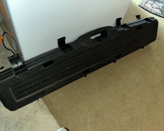 Padded hard shell rifle case