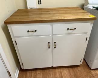 Kitchen island w/ solid maple top