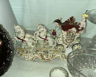 Thames porcelain carriage