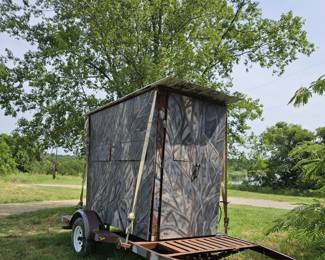 Large hunting stand